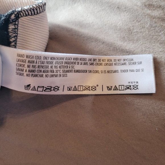 XS Mickey Mouse Sweater from Disney Store Japan - Picture 9 of 9